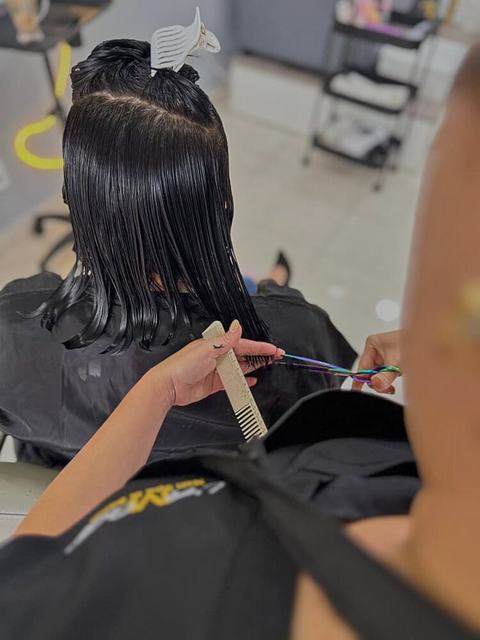 Corte de cabello en el salón
